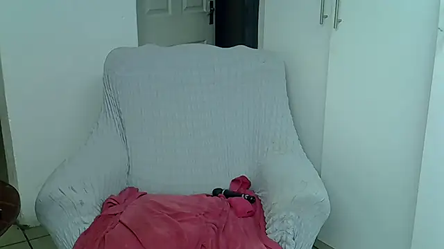 HipsDontLieX95 live sex cam