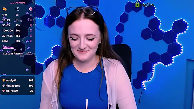 luna_berryy live sex cam