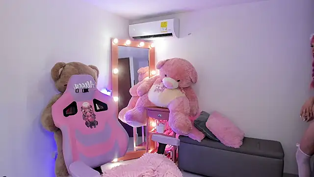 alessandrathedoll live sex cam