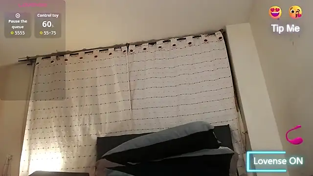 Hornymoan live sex cam