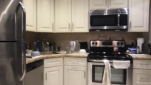 BigGuyMuscle live sex cam