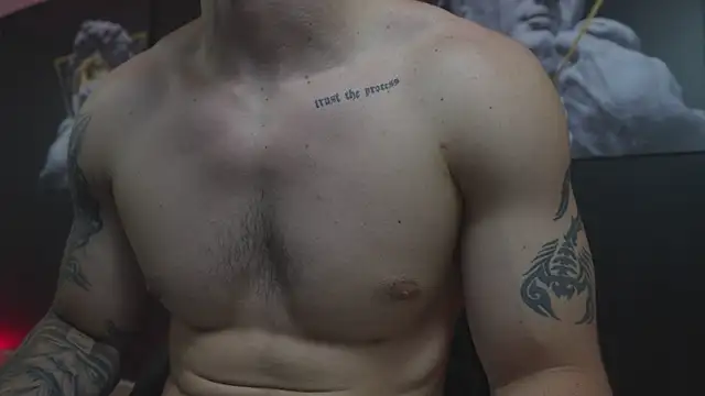 JacksonOlsenn live sex cam