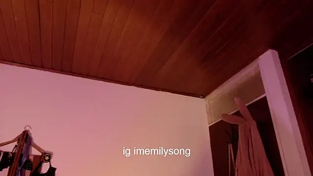 emily_pearl_ live sex cam
