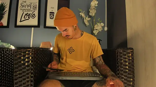 kaletattoo live sex cam