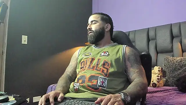 Lyon_vach live sex cam