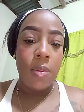 NayraMoon_'s cam snapshot