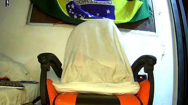 bruce_bigg live sex cam