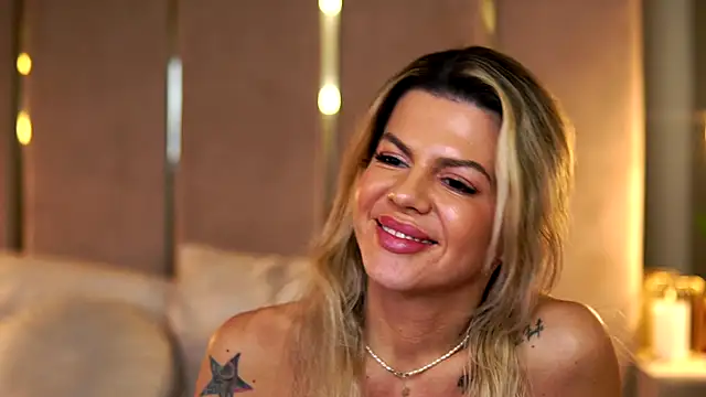 CamilaStarr's cam snapshot