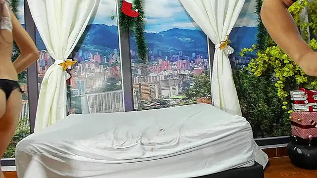 MonaPeyton live sex cam