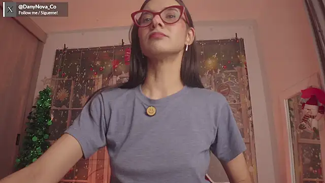 DanyNova_Co live sex cam