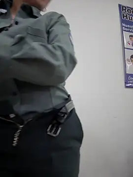 Ariana-07 live sex cam