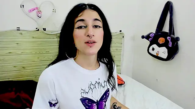 Evil_Queen13 live sex cam