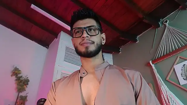 Colby_brown03's cam snapshot