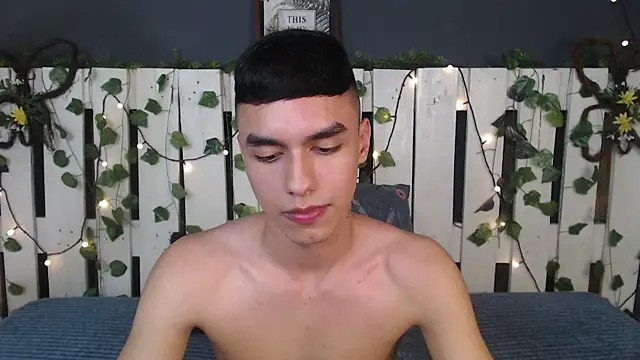 DUVAN_MONTES's cam snapshot