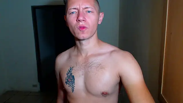 BlondZilla's cam snapshot