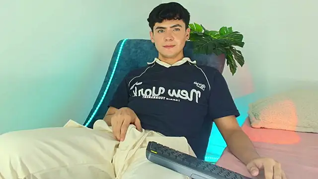 CamiiGuzmanX's cam snapshot