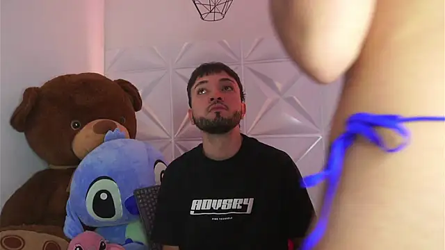 LeagueOfLovers live sex cam