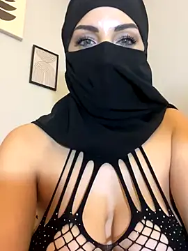 Amberonee31 live sex cam