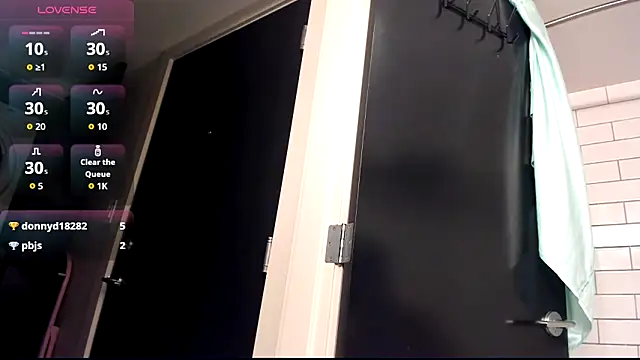 onlylauraloomer live sex cam