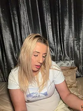 Strongqueen live sex cam