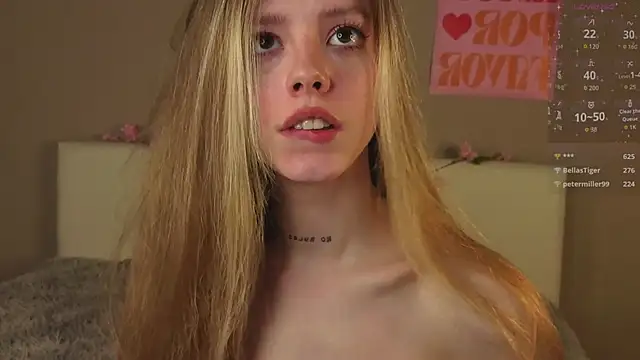 TiffinyMergist live sex cam