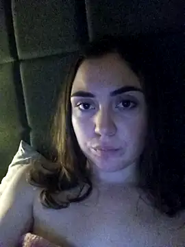 Ncfyv_ncyuhv's cam snapshot