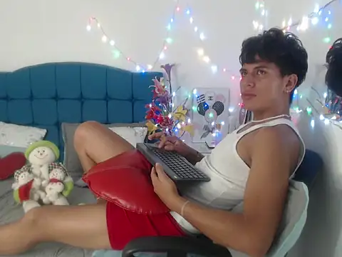 Valentino_Lane live sex cam