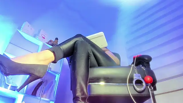 charlotte_joliedart live sex cam