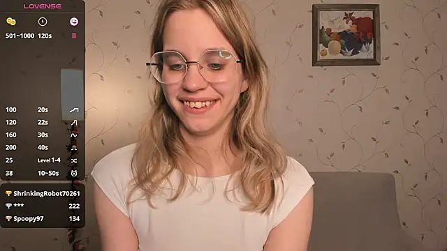 JoanBaggott's cam snapshot