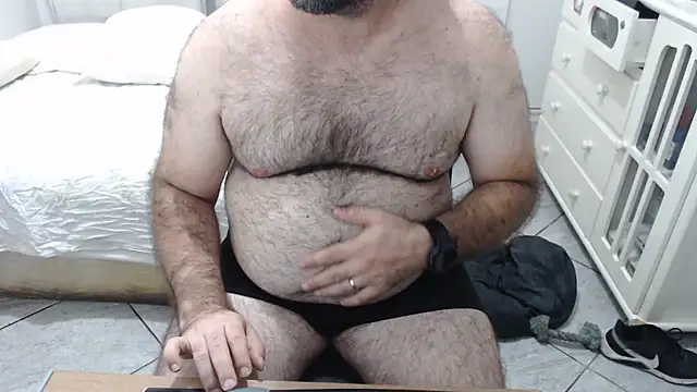 MysterBearMG live sex cam