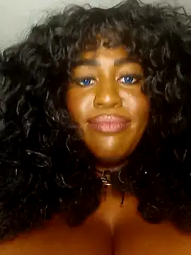 AmazonianMistress live sex cam