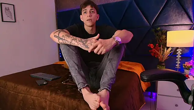 Lion_Foster01 live sex cam