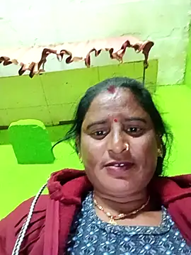 Quin_love143 live sex cam