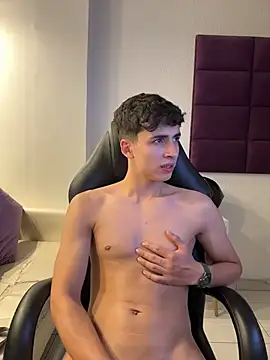 AdrianRinaldi live sex cam