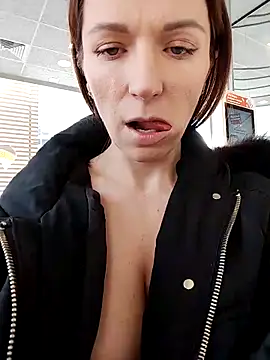 Brilliant-Queen1 live sex cam