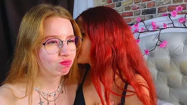 MarjorieBrown live sex cam