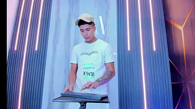 Play_boys_Hot2's cam snapshot