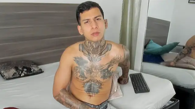 Andrew_sanders68's web cam