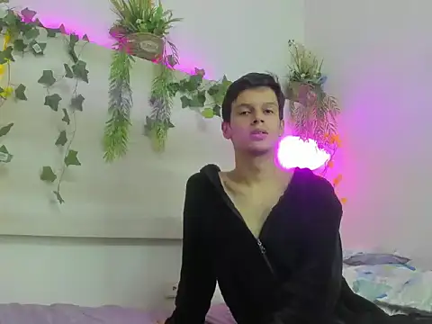 AngelSlimm's cam snapshot