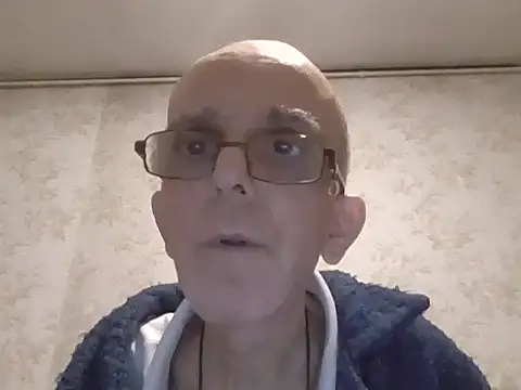 mariusica1@xh's cam snapshot