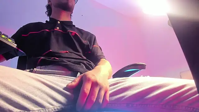 s_sven03's cam snapshot