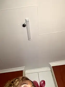 VeryGoodBadGirl1 live sex cam