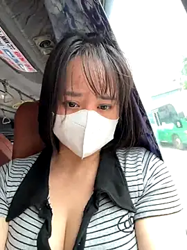 May-Squirt live sex cam