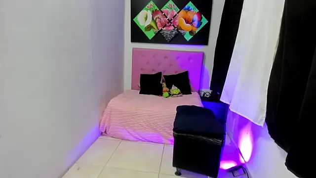 issa_kitty live sex cam