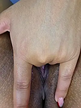 Watagatapitusberry1 live sex cam