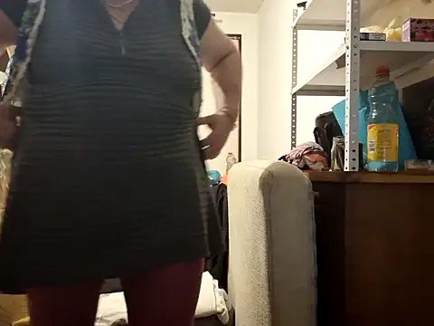 Samantha_Squirt@xh live sex cam