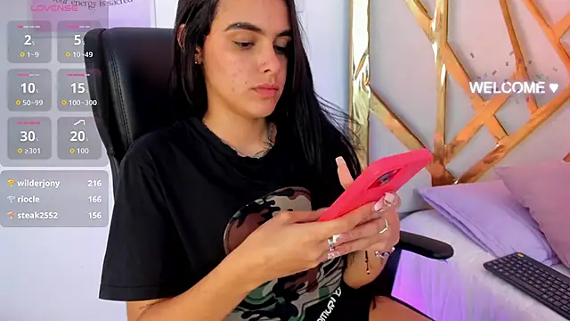 ChloeHarper_ live sex cam