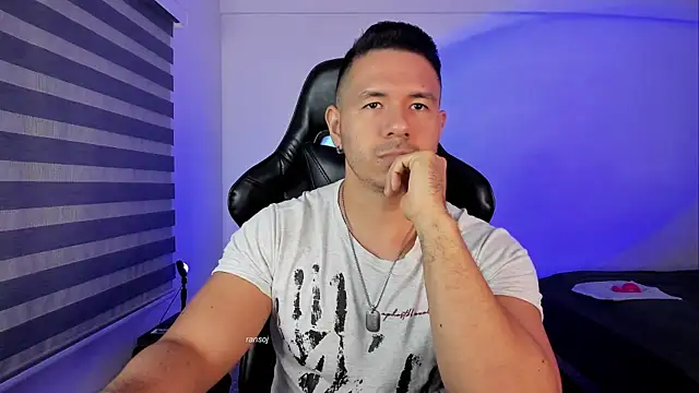 ransoj live sex cam