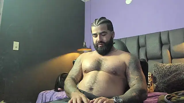 Lyon_vach live sex cam