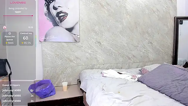 cinthya_10's cam snapshot